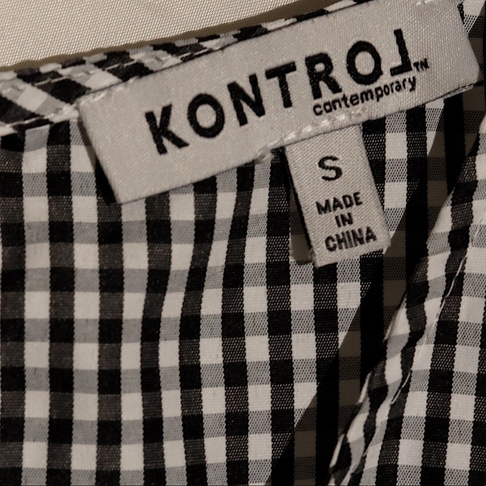 Checkered Blouse - Picture 2 of 3